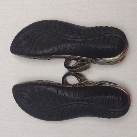 Naot shoe - Picture 4 of 4